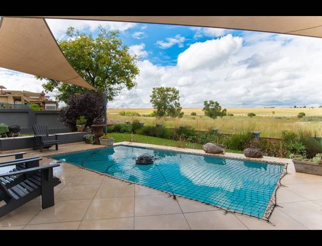 5 BEDROOM HOUSE FOR SALE IN COPPERLEAF ESTATE